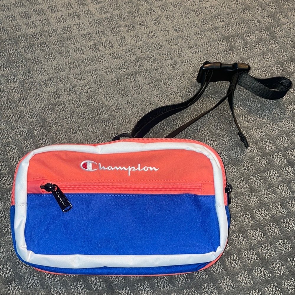 Champion belt bag